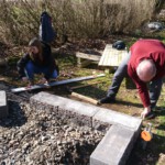 Arbeitseinsatz 09.03.2023 - Renovierter Bienenstand - Neue Sichtmauer (Bernd, Melissa) Arbeitseinsatz 09.03.2023 - Renovierter Bienenstand - Neue Sichtmauer (Bernd, Melissa)